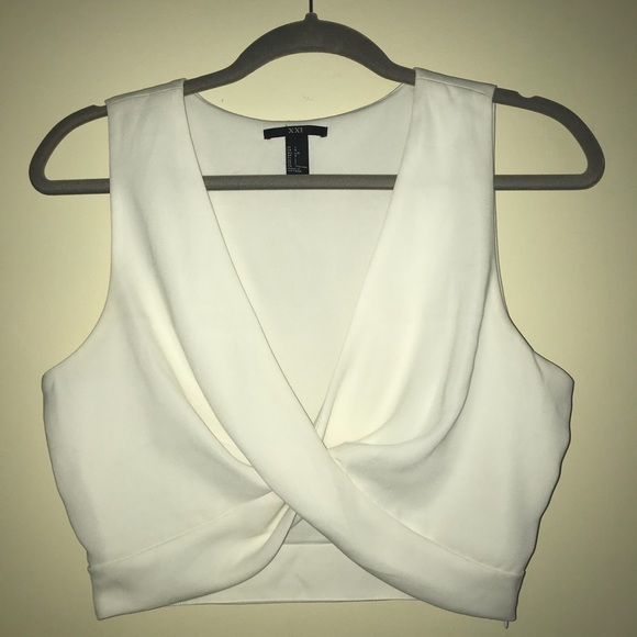 Crop top - Picture 2 of 4